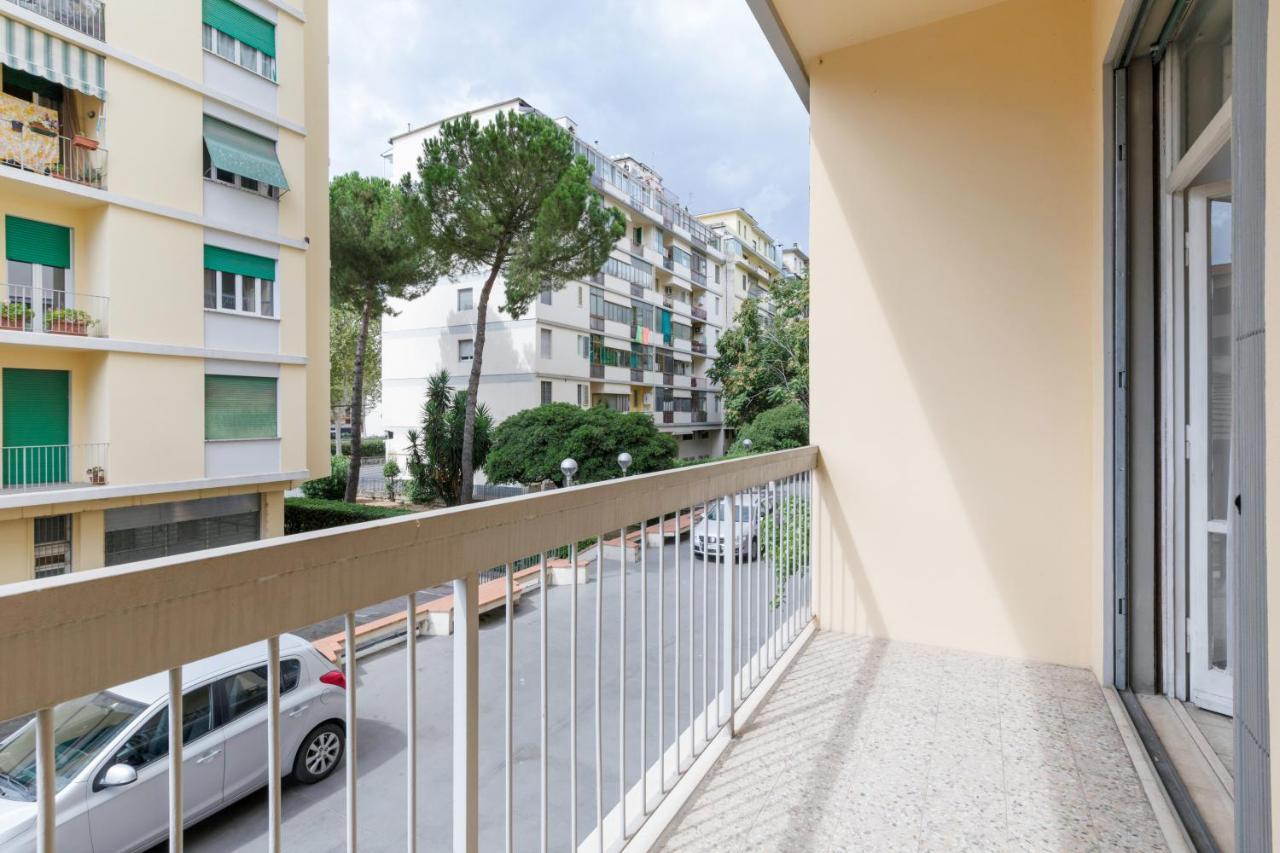 Il Salotto Blu - Appartamento Con Parcheggio فلورنس المظهر الخارجي الصورة